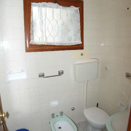 In 24945 Apartment *